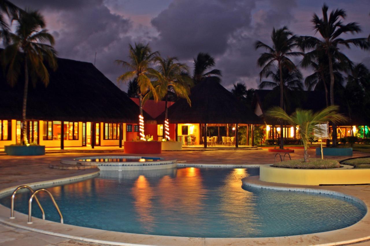 Siri Paraiso Hotel トウロス エクステリア 写真